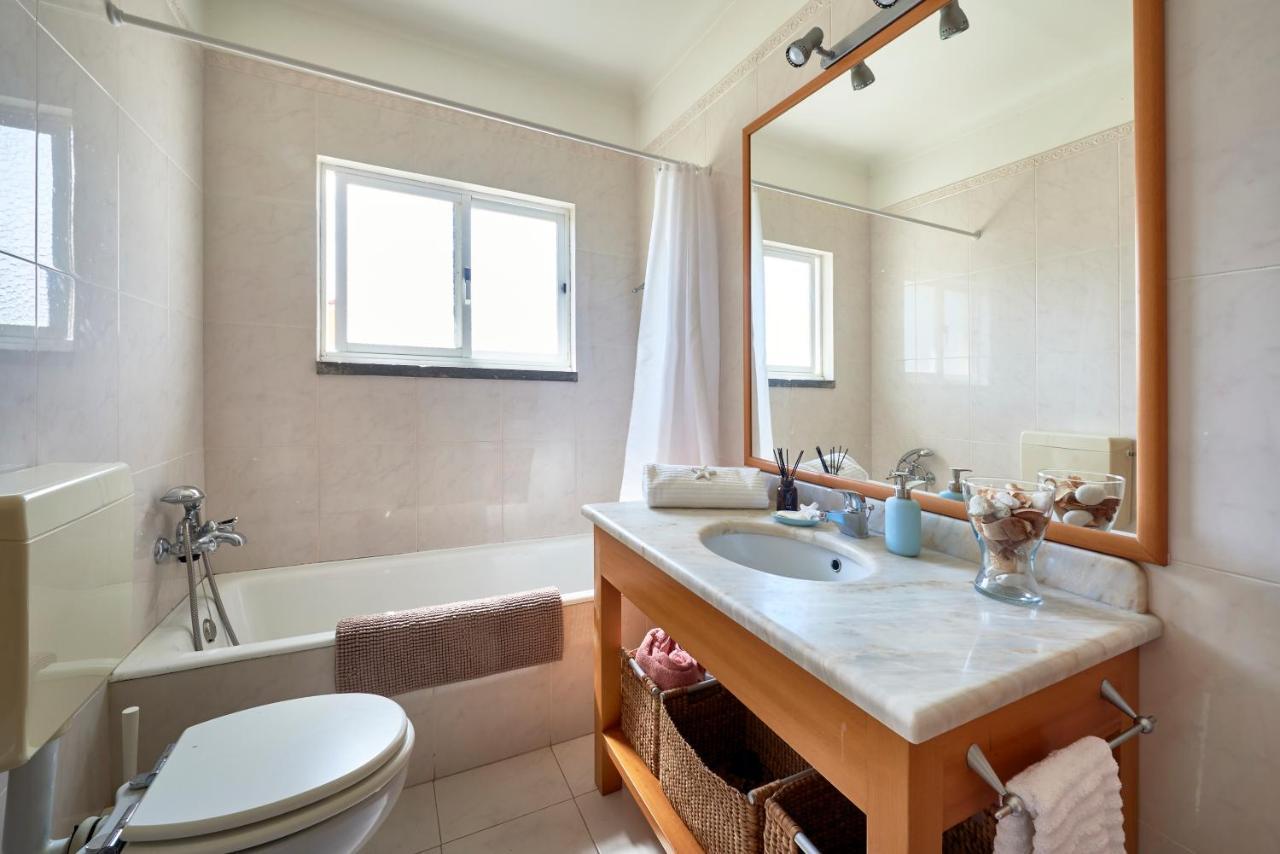 Bright Apartment With Garden In Cascais Exteriör bild