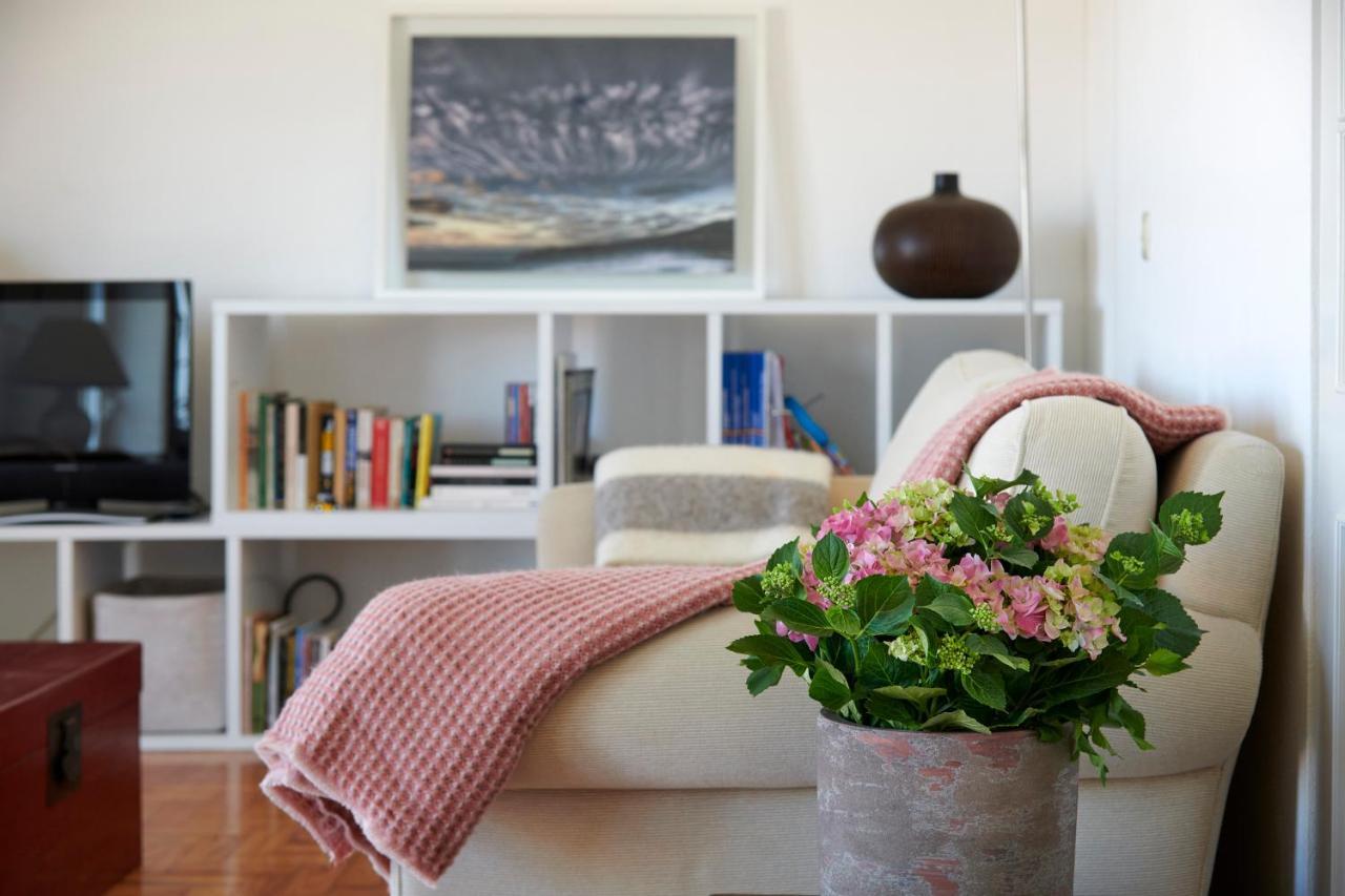 Bright Apartment With Garden In Cascais Exteriör bild