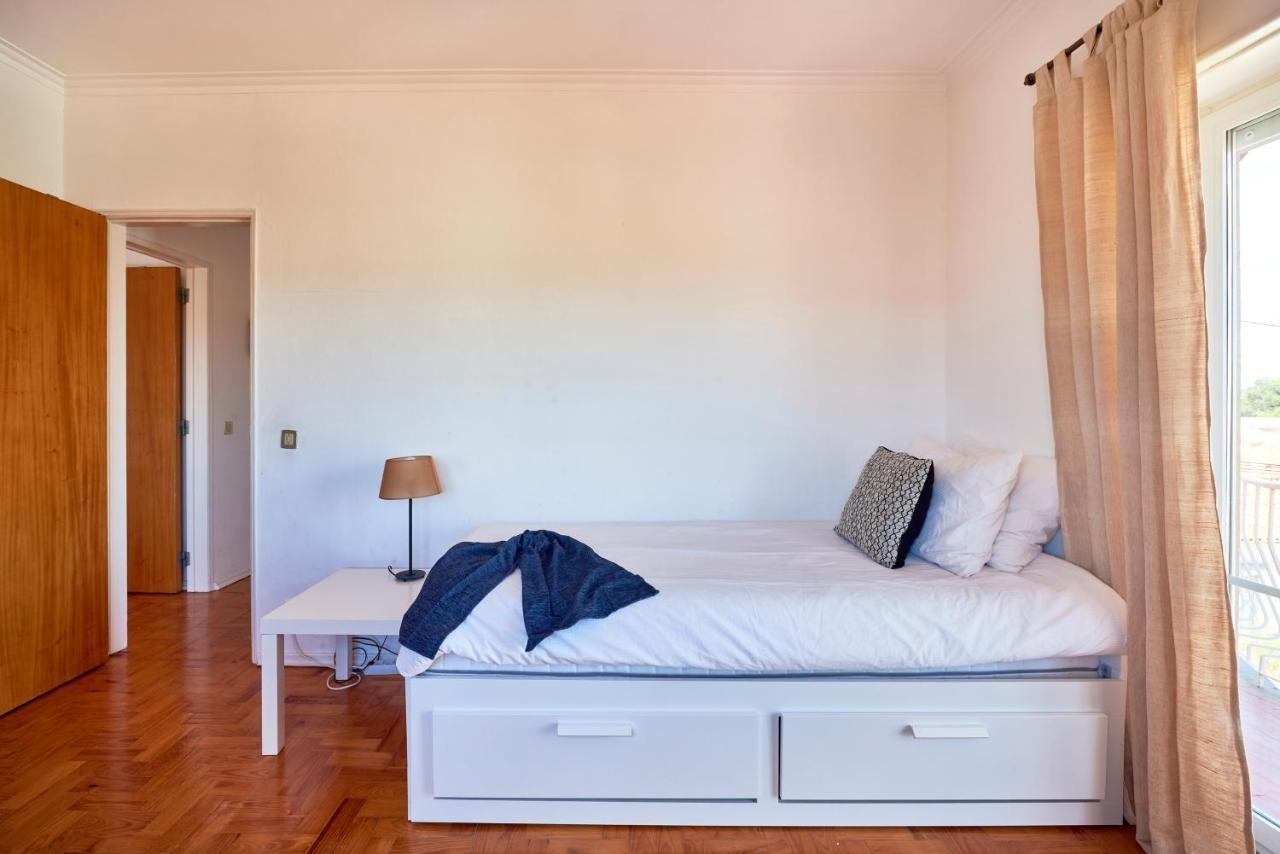 Bright Apartment With Garden In Cascais Exteriör bild