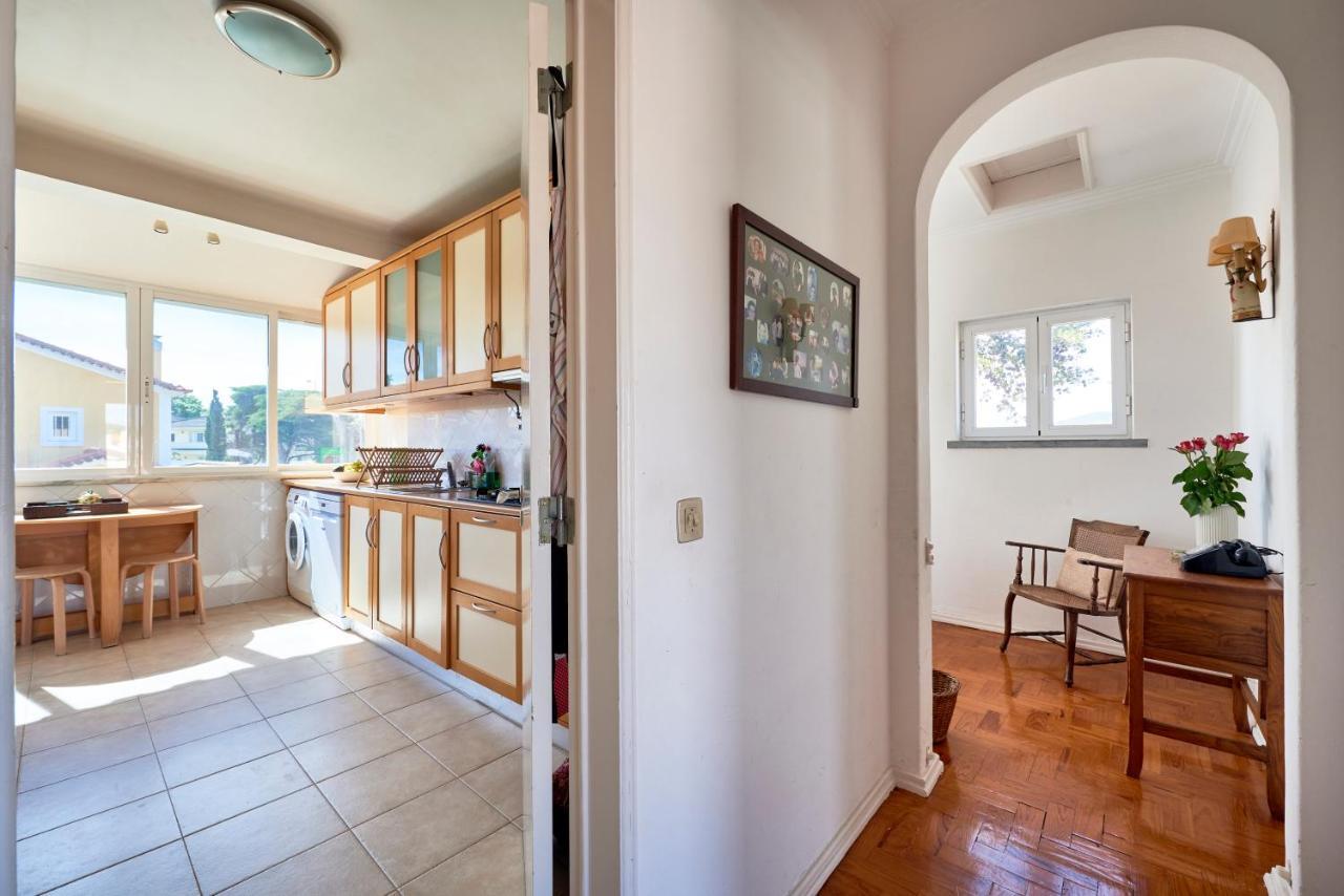 Bright Apartment With Garden In Cascais Exteriör bild